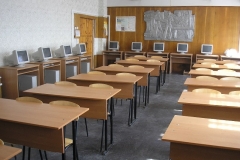 Навчальний корпус та майстерні